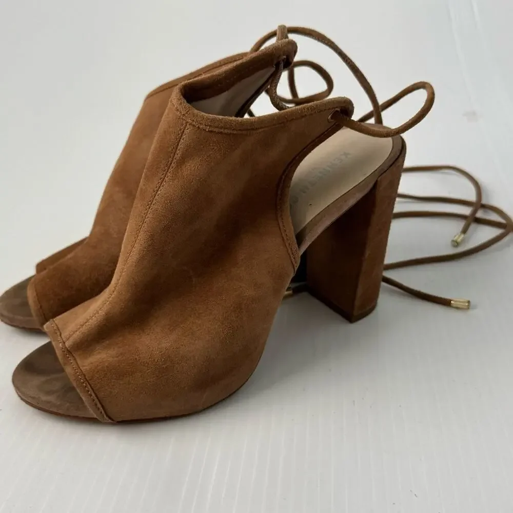 Kenneth Cole New York Delila lace up block heeled peep toe suede tan size 7.5
